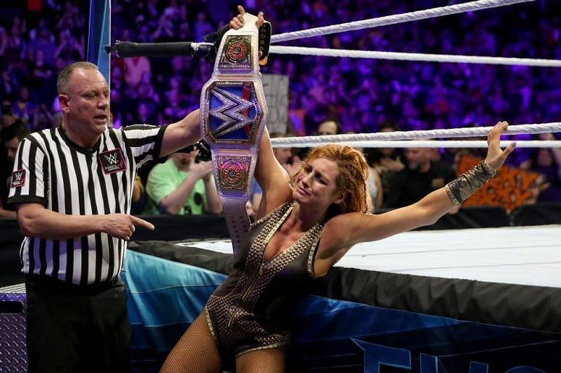 Becky Lynch retained her SmackDown Women's Championship at Evolution